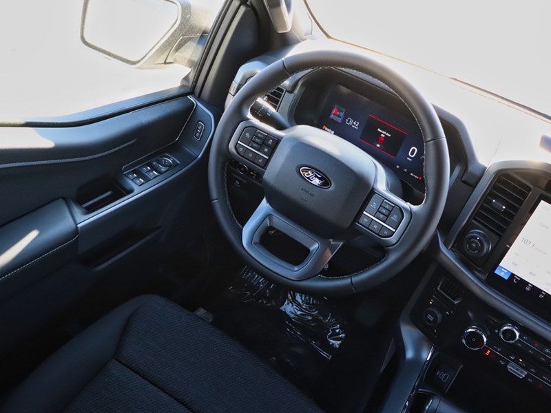 2025 FORD F-150 XLT | 4X4 | 5.0L | 302A | BLK PKG | 360 | 18S