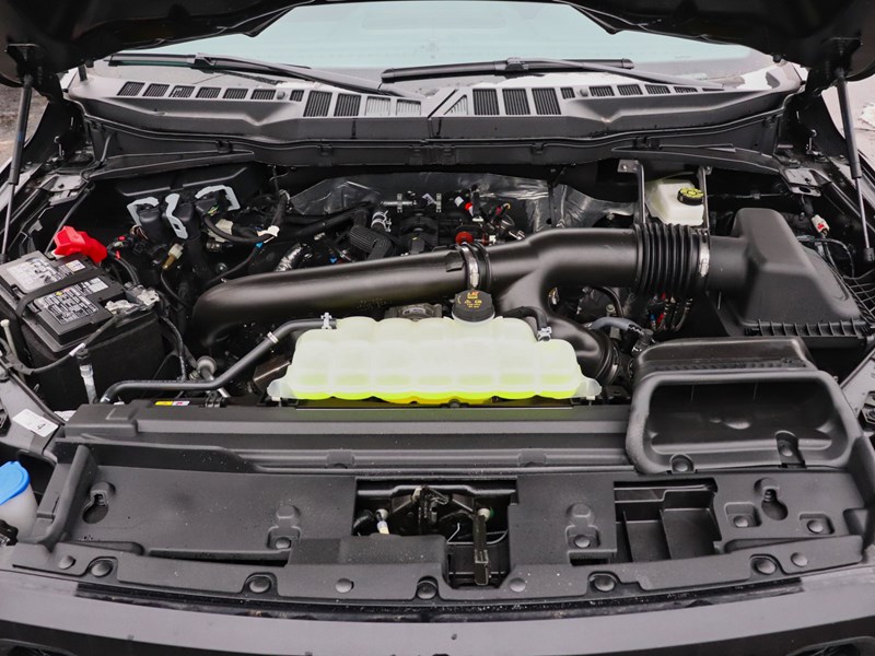 2025 Ford F-150 LARIAT | 4X4 | 3.5L | 501A | BLK PK | ROOF | 20s