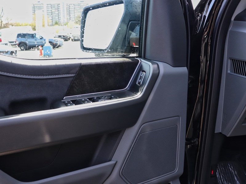 2025 Ford F-150 Lightning XLT | 4X4 | STD BAT | 311A | TLGT STEP | MB PWR CO