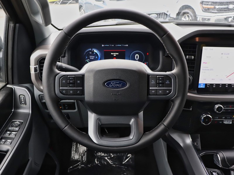 2025 Ford F-150 Lightning XLT | 4X4 | STD BAT | 311A | TLGT STEP | MB PWR CO