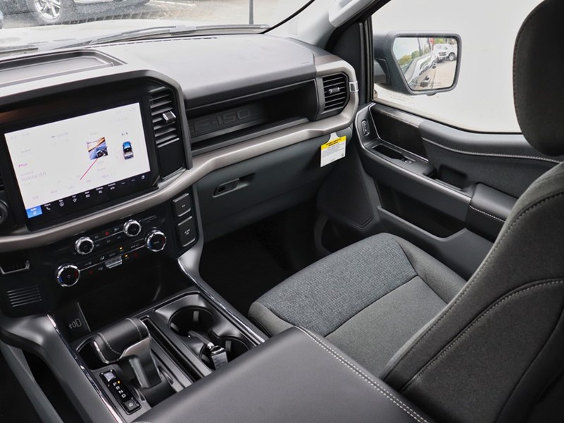 2025 Ford F-150 Lightning XLT | 4X4 | STD BAT | 311A | TLGT STEP | MB PWR CO
