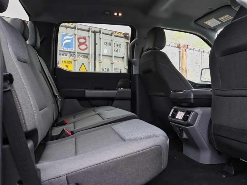 2025 Ford F-150 Lightning XLT | 4X4 | STD BAT | 311A | TLGT STEP | MB PWR CO