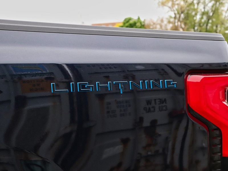 2025 Ford F-150 Lightning XLT | 4X4 | STD BAT | 311A | TLGT STEP | MB PWR CO