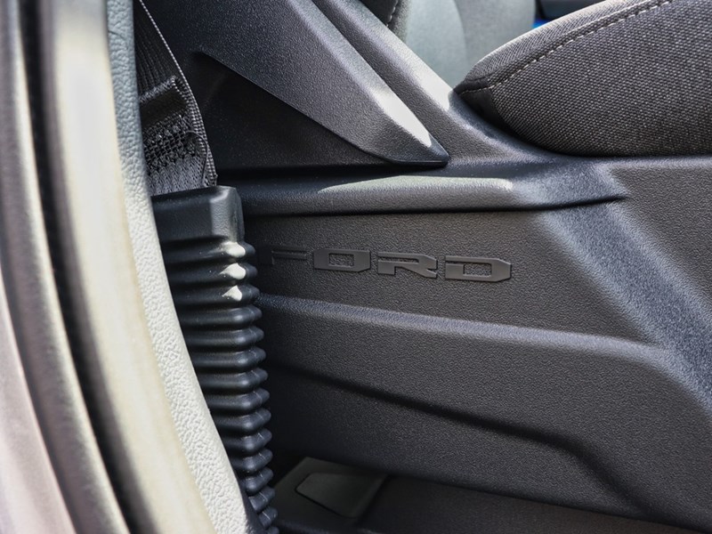 2025 Ford F-150 Lightning XLT | 4WD | STD BAT | TLGT STEP | MB PWR CORD