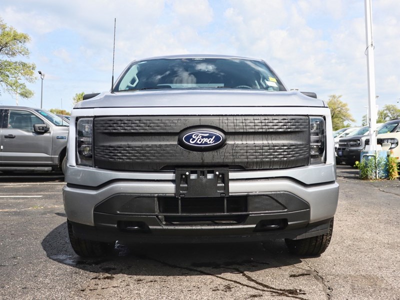 2025 Ford F-150 Lightning XLT | 4WD | STD BAT | TLGT STEP | MB PWR CORD