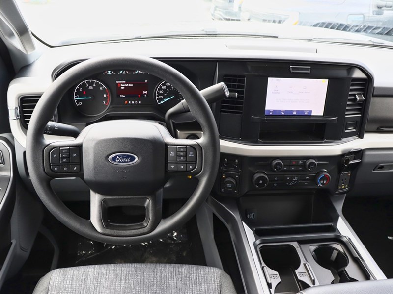 2025 Ford F-250 XLT | 4X4 | 6.8L | 603A |RUNNING BRDS|FRNT CONSOLE