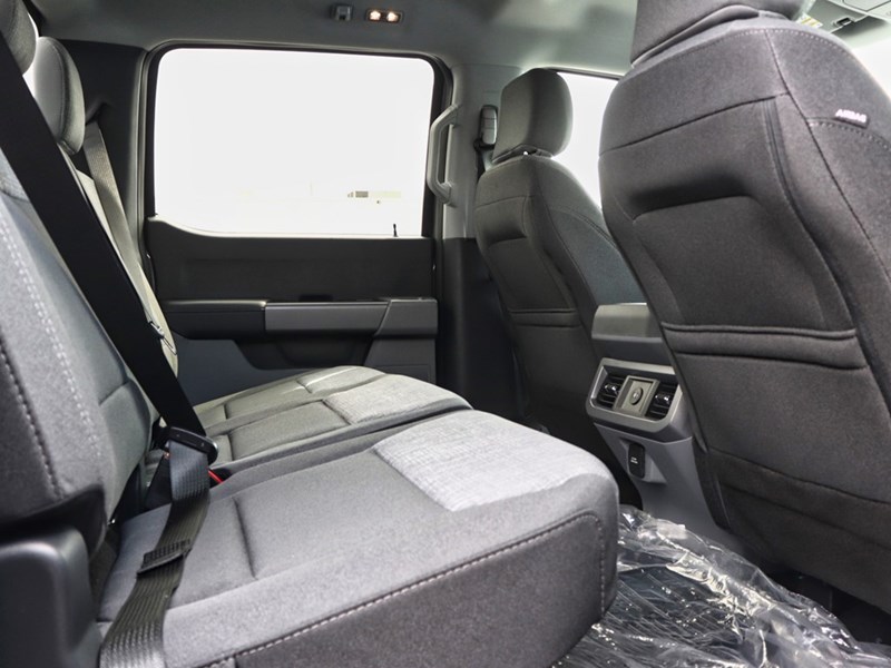 2025 Ford F-250 XLT | 4X4 | 6.8L | 603A |RUNNING BRDS|FRNT CONSOLE