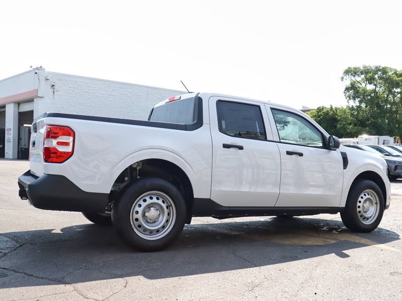 2025 Ford Maverick XL | AWD | 2.0L | 2K TRAILER HITCH