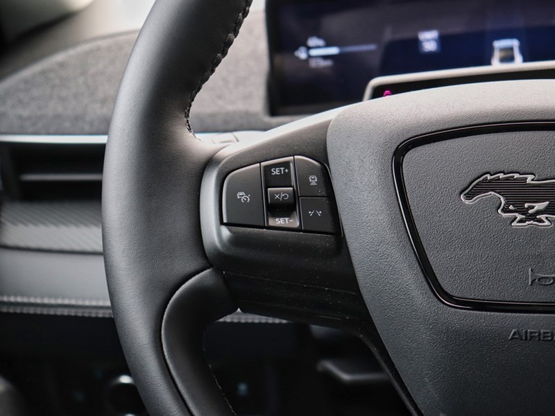 2025 Ford Mustang Mach-E Premium | AWD | EXT BAT | GLASS ROOF | MB PWR CORD