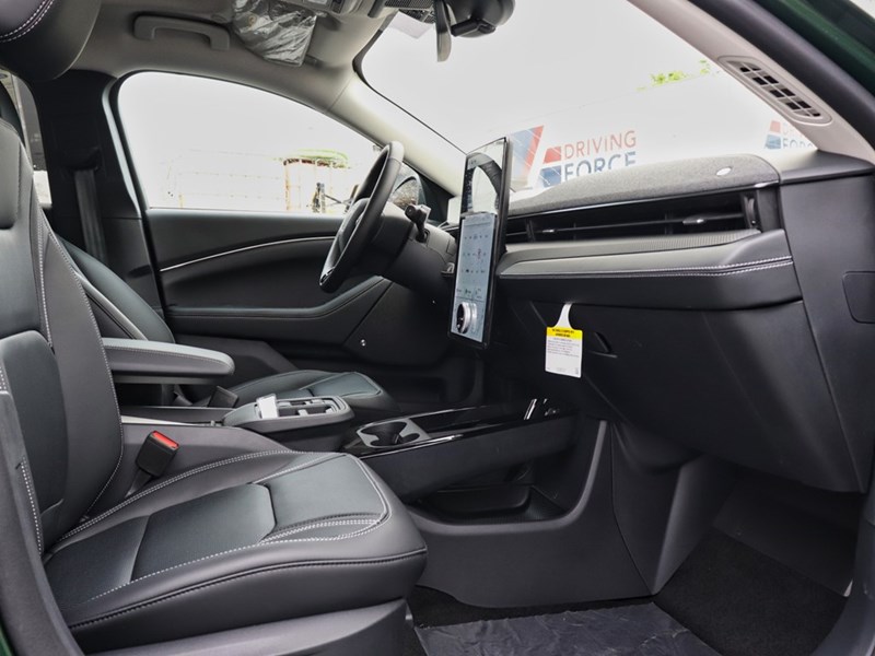 2025 Ford Mustang Mach-E Premium | AWD | EXT BAT | GLASS ROOF | MB PWR CORD
