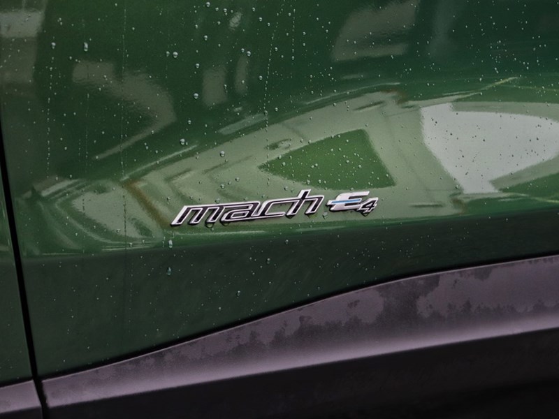 2025 Ford Mustang Mach-E Premium | AWD | EXT BAT | GLASS ROOF | MB PWR CORD