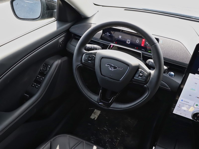 2025 Ford Mustang Mach-E Select | AWD | STD BAT | COMF PKG | MB PWR CORD