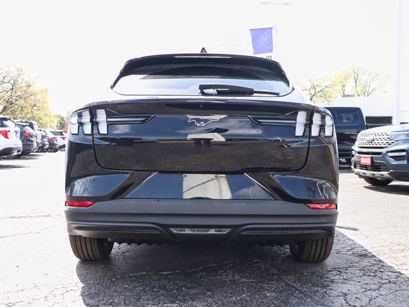2025 Ford Mustang Mach-E Select | AWD | STD BAT | COMF PKG | MB PWR CORD