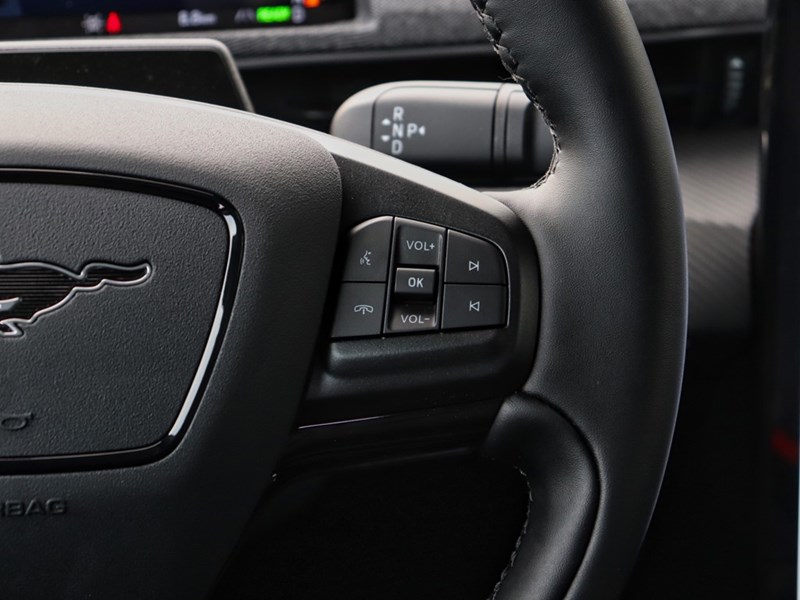 2025 Ford Mustang Mach-E Premium | AWD | EXT BAT | GLASS ROOF | MB PWR CORD