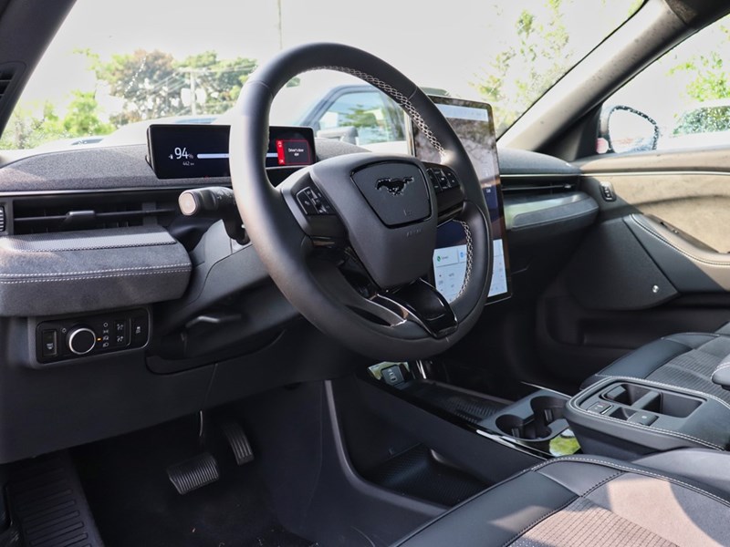 2025 Ford Mustang Mach-E GT | AWD | EXT BAT | BRONZE PKG | GLASS ROOF