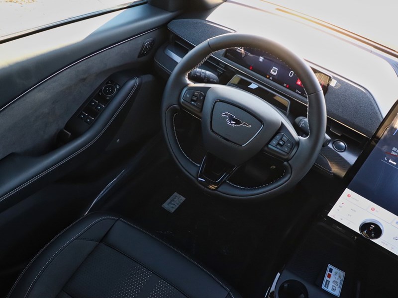 2025 FORD MUSTANG MACH-E GT | AWD | EXT BATT | GLASS ROOF | INT PROT PKG