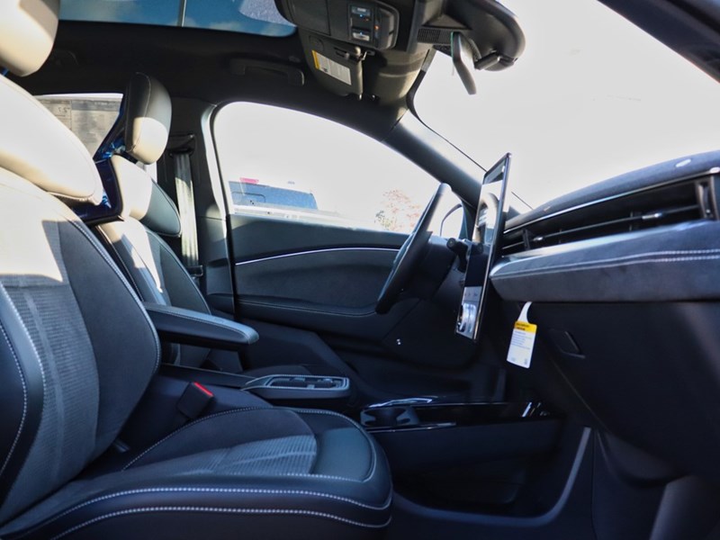 2025 FORD MUSTANG MACH-E GT | AWD | EXT BATT | GLASS ROOF | INT PROT PKG