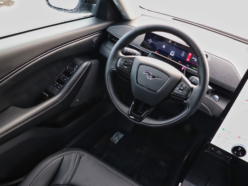2025 FORD MUSTANG MACH-E PREMIUM | AWD | EXT BAT | ROOF | INT PROT | NACS
