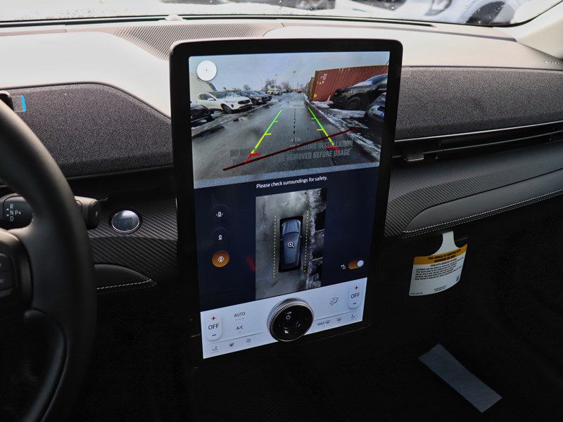 2025 FORD MUSTANG MACH-E PREMIUM | AWD | EXT BAT | ROOF | INT PROT | NACS