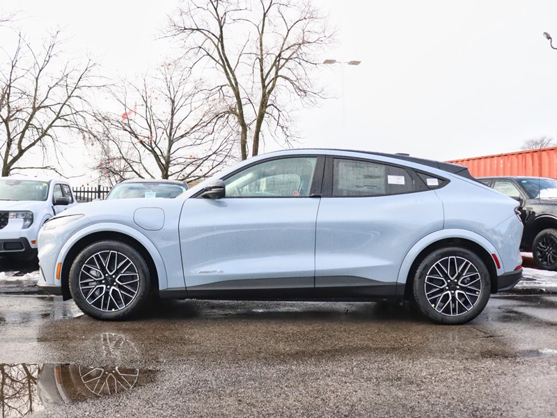 2025 FORD MUSTANG MACH-E PREMIUM | AWD | EXT BAT | ROOF | INT PROT | NACS