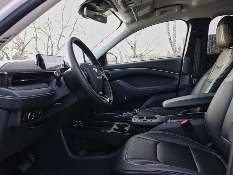 2025 Ford Mustang Mach-E Premium | AWD | EXT BAT | 360 | INT PROT | NACS