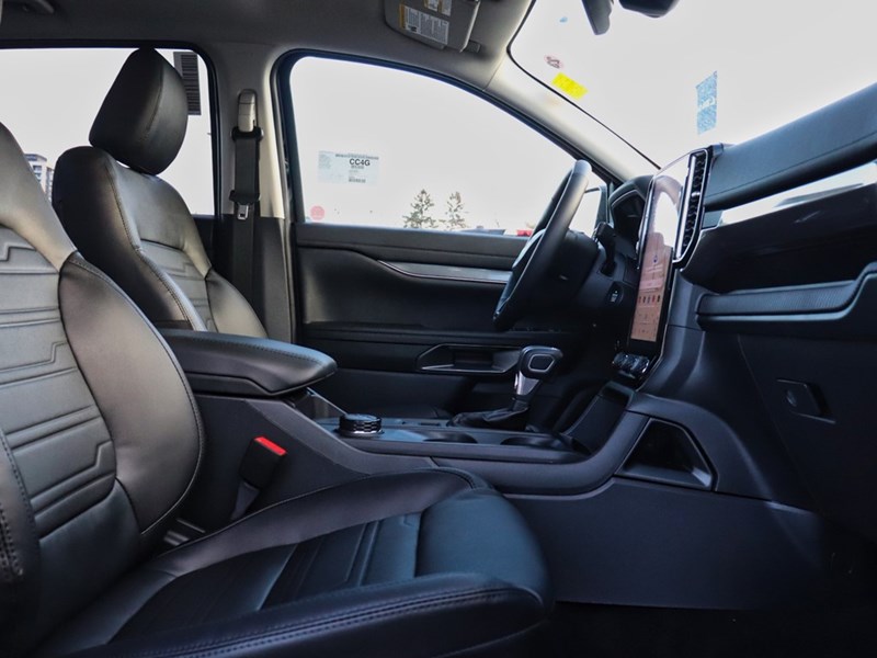 2025 FORD RANGER LARIAT | 4X4 | 2.7L | BLK PKG | RUNN BRDS | TOW PK