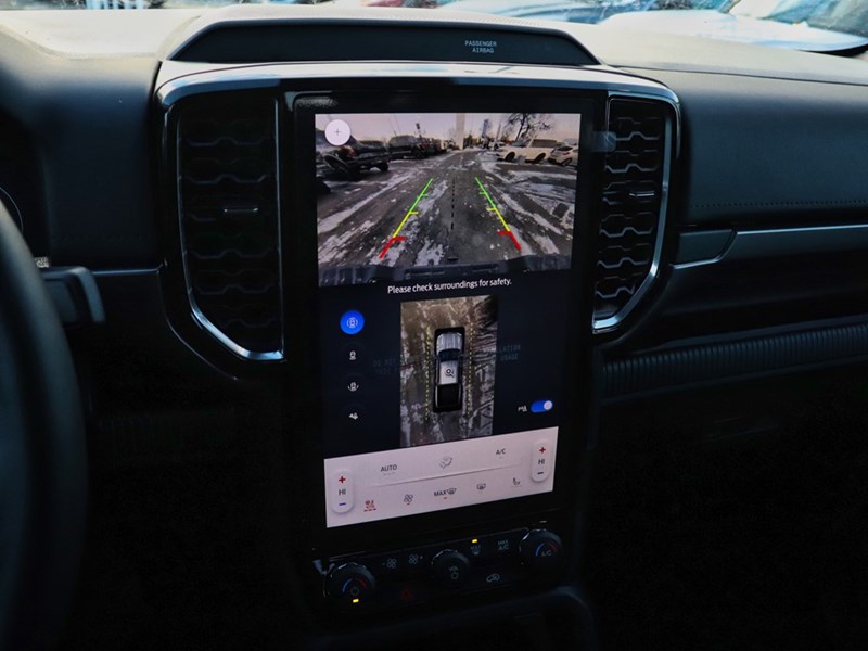 2025 FORD RANGER LARIAT | 4X4 | 2.7L | BLK PKG | RUNN BRDS | TOW PK