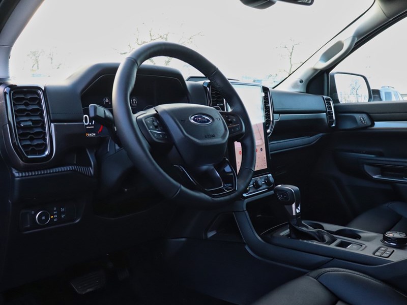 2025 FORD RANGER LARIAT | 4X4 | 2.7L | BLK PKG | RUNN BRDS | TOW PK