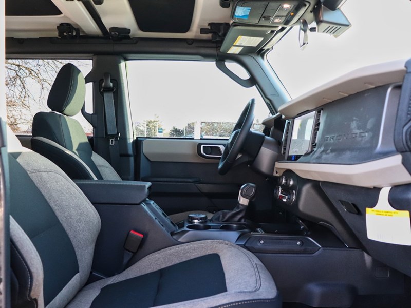 2026 Ford Bronco Big Bend | 4x4 | 2.3L | HARD TOP | BLK PKG  | 32s|