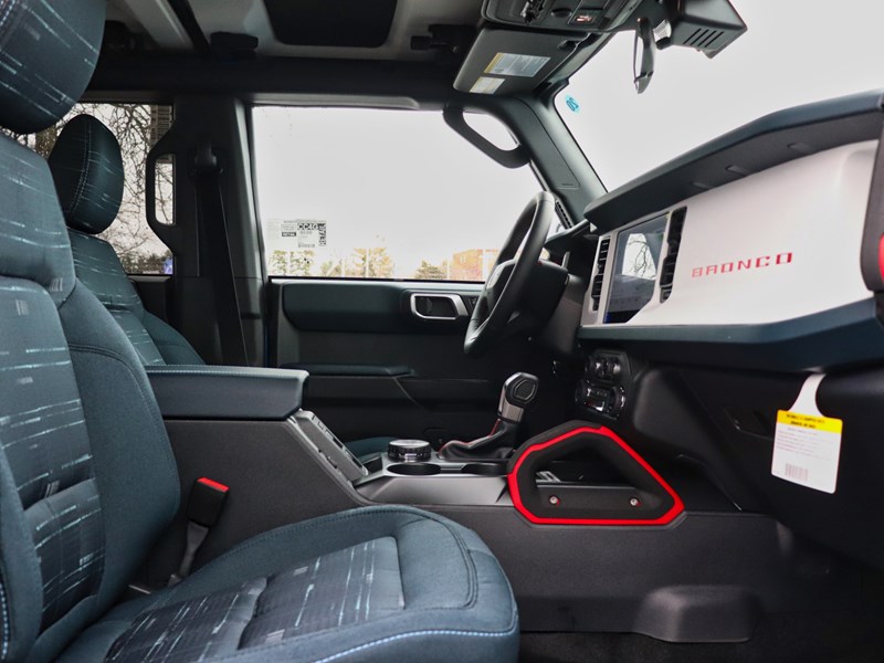 2026 Ford Bronco Heritage Edition | 4X4 | 2.7L | 10-SPD AUTO