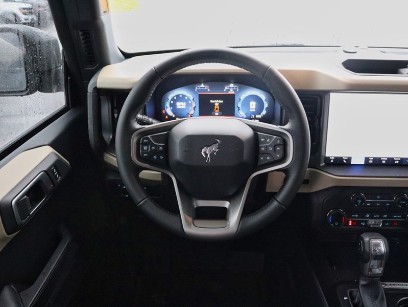 2026 Ford Bronco Big Bend | 4X4 | 2.3L | Hard Top |Blk Pk |Side Stp