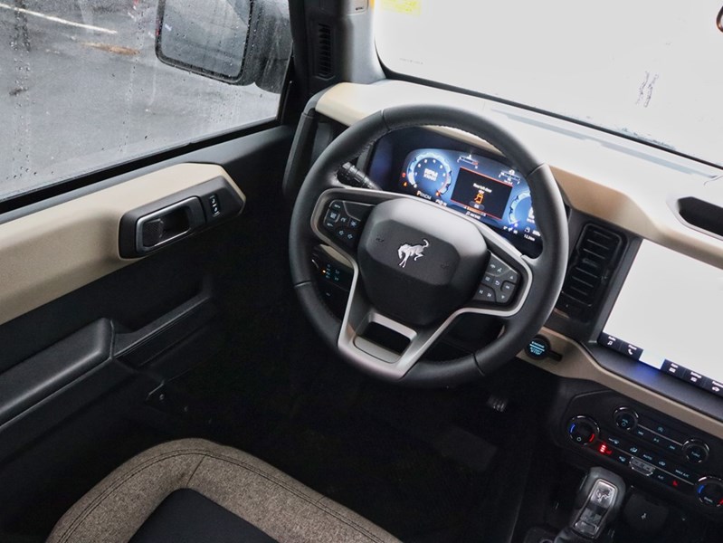 2026 Ford Bronco Big Bend | 4X4 | 2.3L | Hard Top |Blk Pk |Side Stp