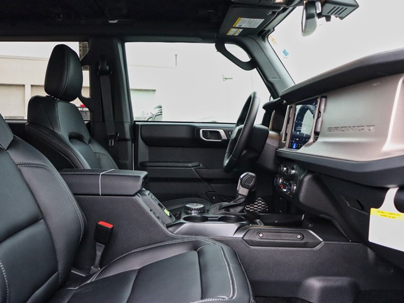 2026 Ford Bronco Outer Banks | 4X4 | 2.3L | 312A | Hard Top |Blk Pk