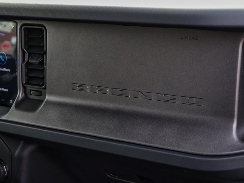 2026 Ford Bronco Base | 4X4 | 2.3L | 10-Spd Auto