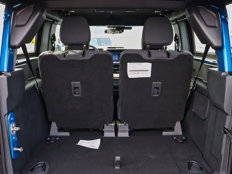 2026 Ford Bronco Base | 4X4 | 2.3L | 10-Spd Auto