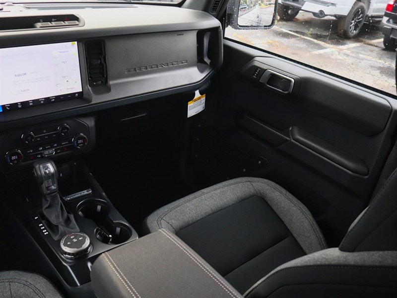 2026 Ford Bronco Big Bend | 4X4 | 2.3L | Hard Top | Blk Pkg