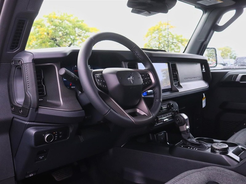 2026 Ford Bronco Big Bend | 4X4 | 2.3L | Hard Top | Blk Pkg