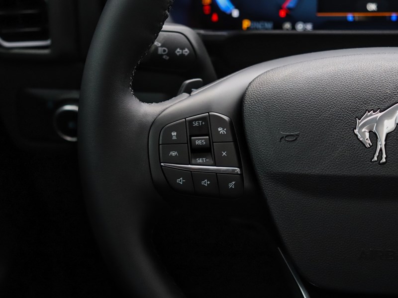 2026 Ford Bronco Sport Badlands | 4X4 | 2.0L | TECH PKG | ROOF | CRGO MGM