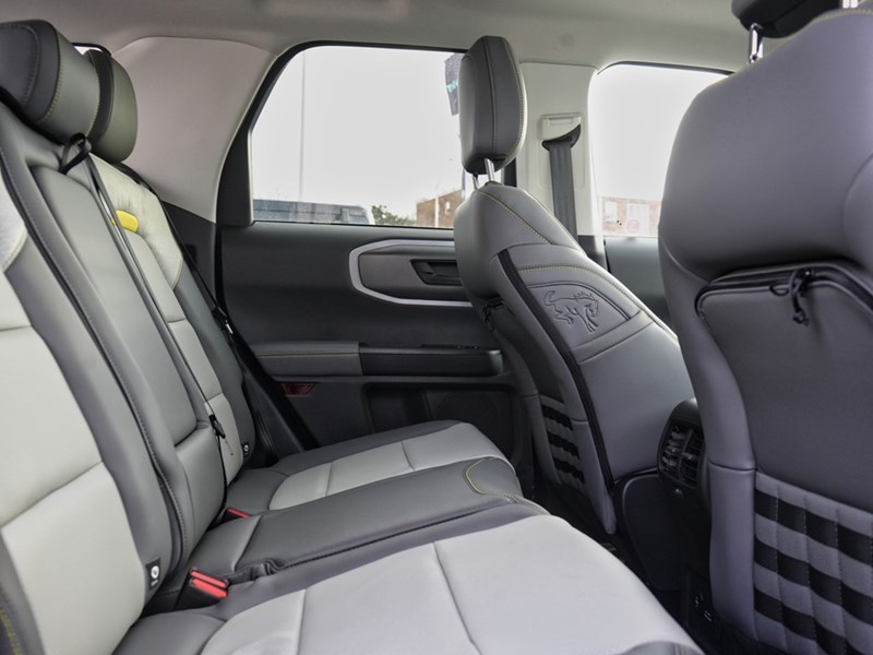 2026 Ford Bronco Sport Badlands | 4X4 | 2.0L | Saquatch | Roof | Tech Pkg