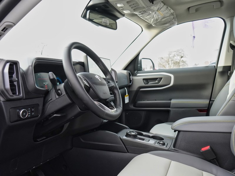 2026 Ford Bronco Sport Badlands | 4X4 | 2.0L | Saquatch | Roof | Tech Pkg