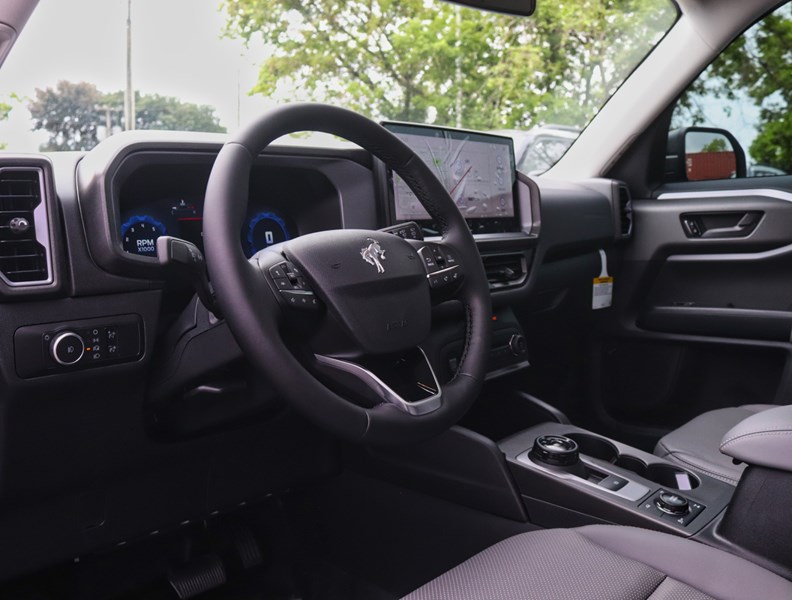 2026 Ford Bronco Sport Badlands | 4X4 | 2.0L | Tech | Roof | Crgo Mgmnt