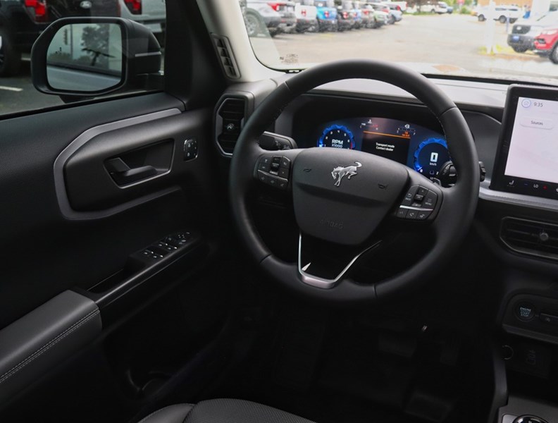 2026 Ford Bronco Sport Badlands | 4X4 | 2.0L | Roof | Tech | Crgo Mgmnt