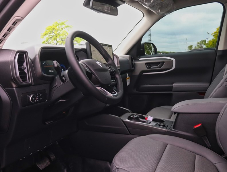 2026 Ford Bronco Sport Badlands | 4X4 | 2.0L | Roof | Tech | Crgo Mgmnt