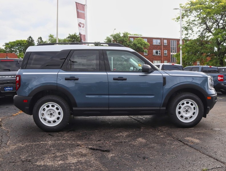 2026 Ford Bronco Sport Heritage | 4X4 | 1.5L | Roof | Tow | Conv Pkg