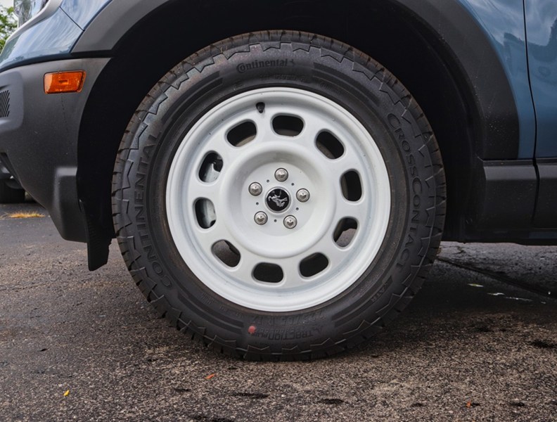 2026 Ford Bronco Sport Heritage | 4X4 | 1.5L | Roof | Tow | Conv Pkg