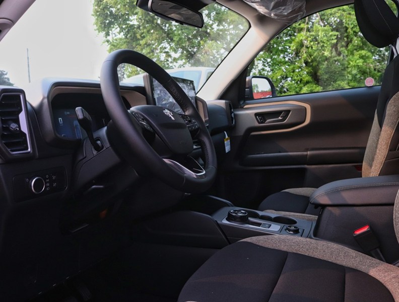 2026 Ford Bronco Sport Big Bend | 4X4 | 1.5L | Roof | Tow | Conv Pkg