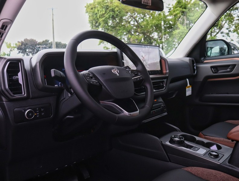 2026 Ford Bronco Sport Outer Banks | 4X4 | 1.5L | Roof | Tech Pkg