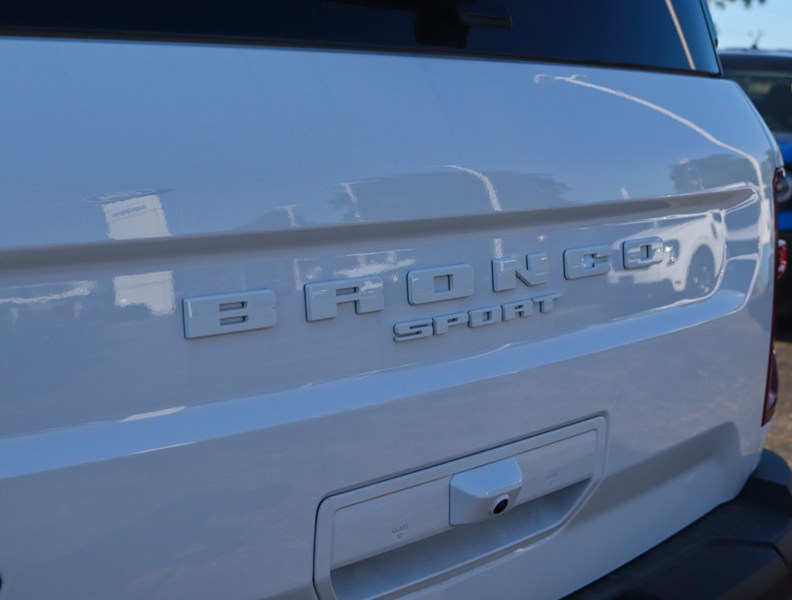 2026 Ford Bronco Sport Badlands | 4X4 | 2.0L | Tech | Roof | Crgo Mgmnt