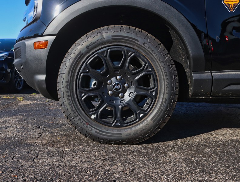 2026 Ford Bronco Sport Badlands | 4X4 | 2.0L | Tech | Roof | Crgo Mgmnt