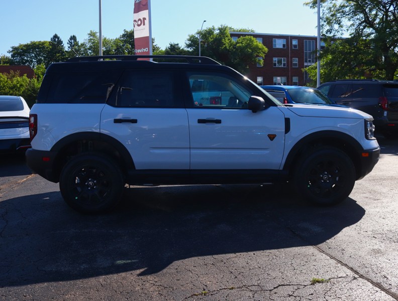 2026 Ford Bronco Sport Badlands | 4X4 | 2.0L | Tech | Roof | Crgo Mgmnt